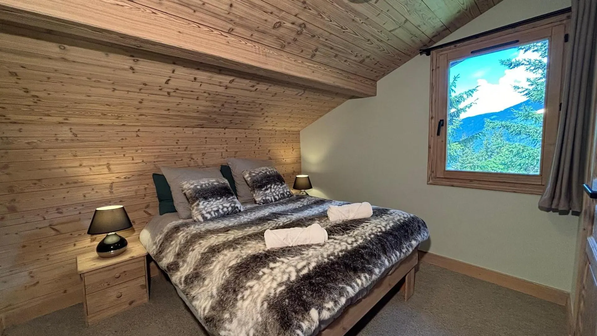 Chalet Tamara Cles Blanches Courchevel 0*,  France